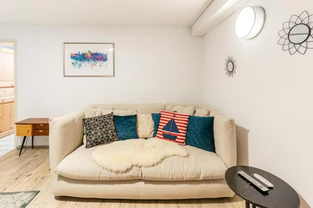 Grosszuegige 185M2-Altbauwohnung In Bestlage 7Zimmer-2Baeder-2Kuechen-2Wcs Hamburg-Harburg Exteriör bild