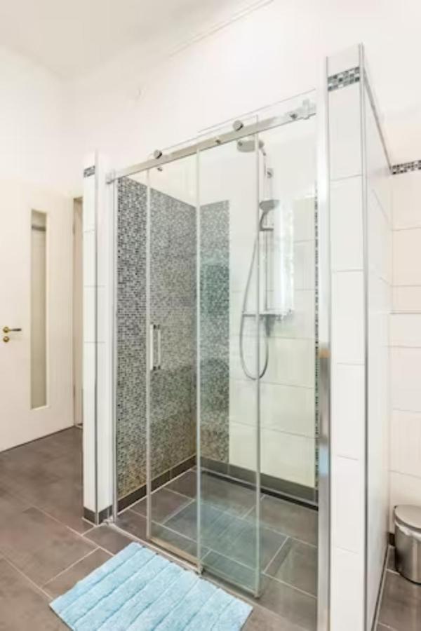 Grosszuegige 185M2-Altbauwohnung In Bestlage 7Zimmer-2Baeder-2Kuechen-2Wcs Hamburg-Harburg Exteriör bild
