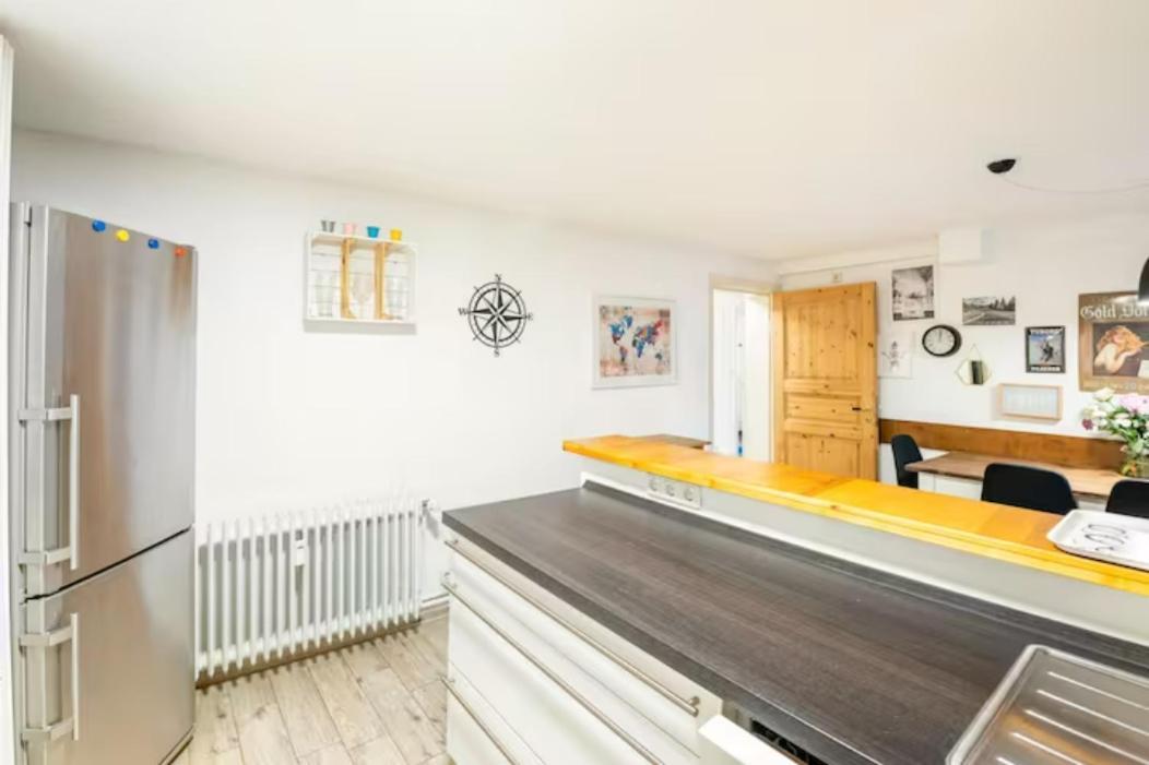 Grosszuegige 185M2-Altbauwohnung In Bestlage 7Zimmer-2Baeder-2Kuechen-2Wcs Hamburg-Harburg Exteriör bild